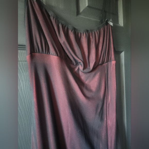 Color Shift Slit Dress - Picture 2 of 2